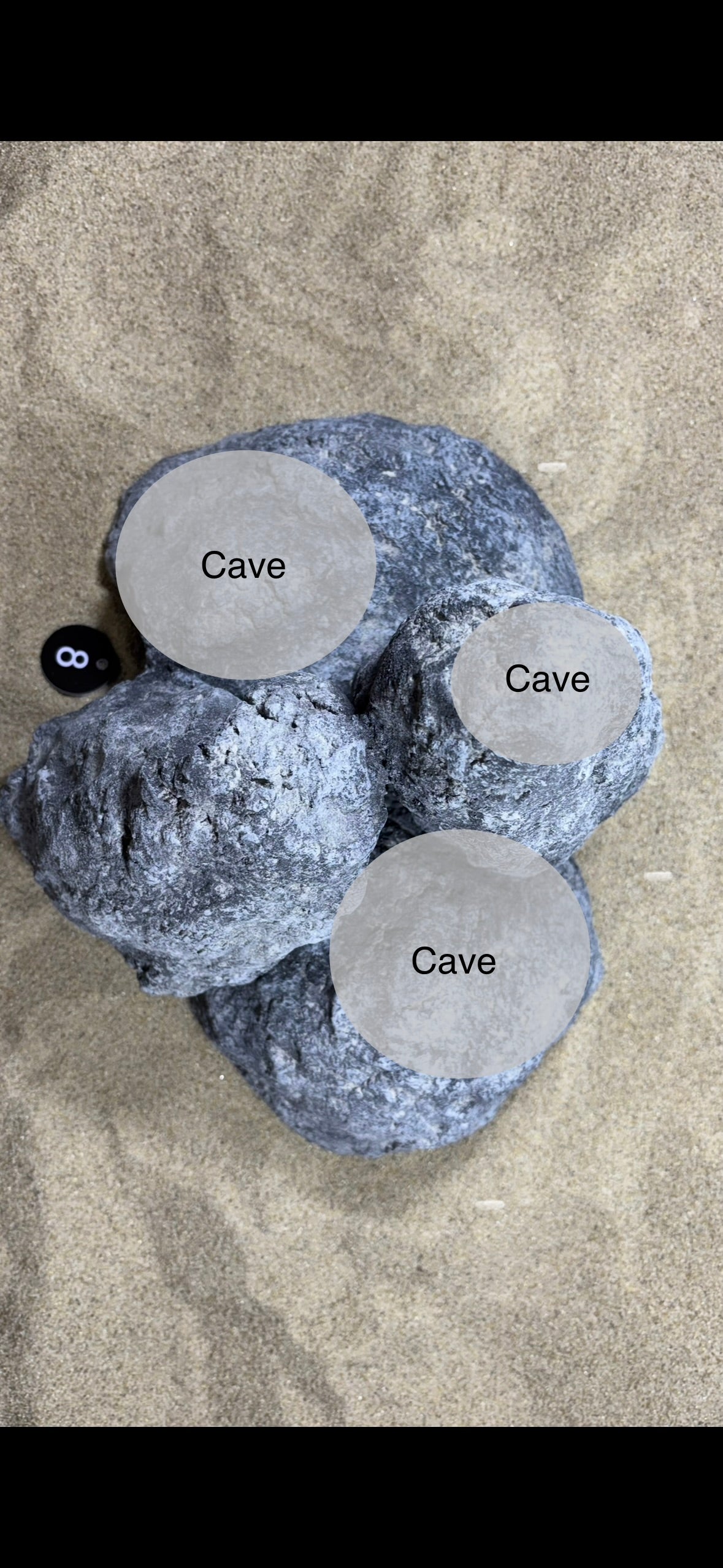 Handgemachte Aquarium-Höhlenfelsen aus aquariensicherem Material, jedes Stück ein Unikat – bietet Verstecke, Laichplätze und natürliche Optik für dein Aquascape