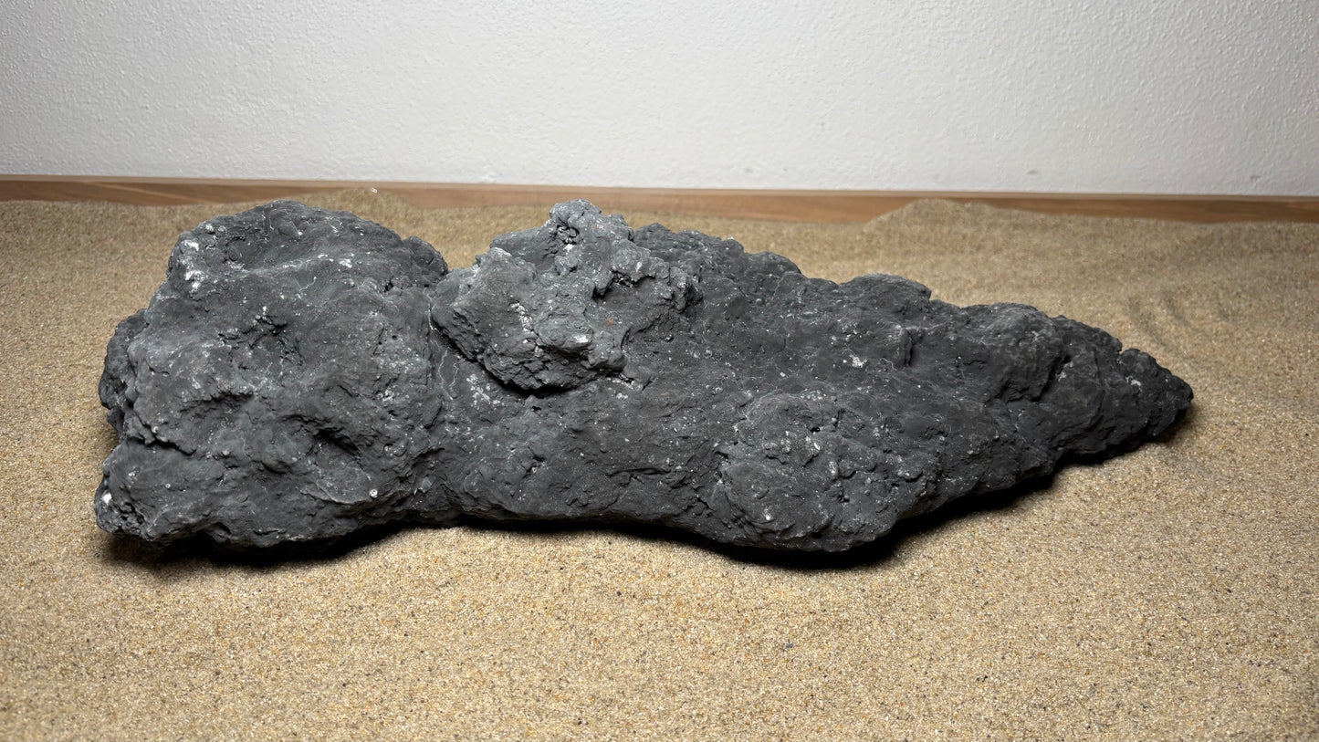 SingleRock #001 Volcanic Core 47x17x13cm (LxBxH)