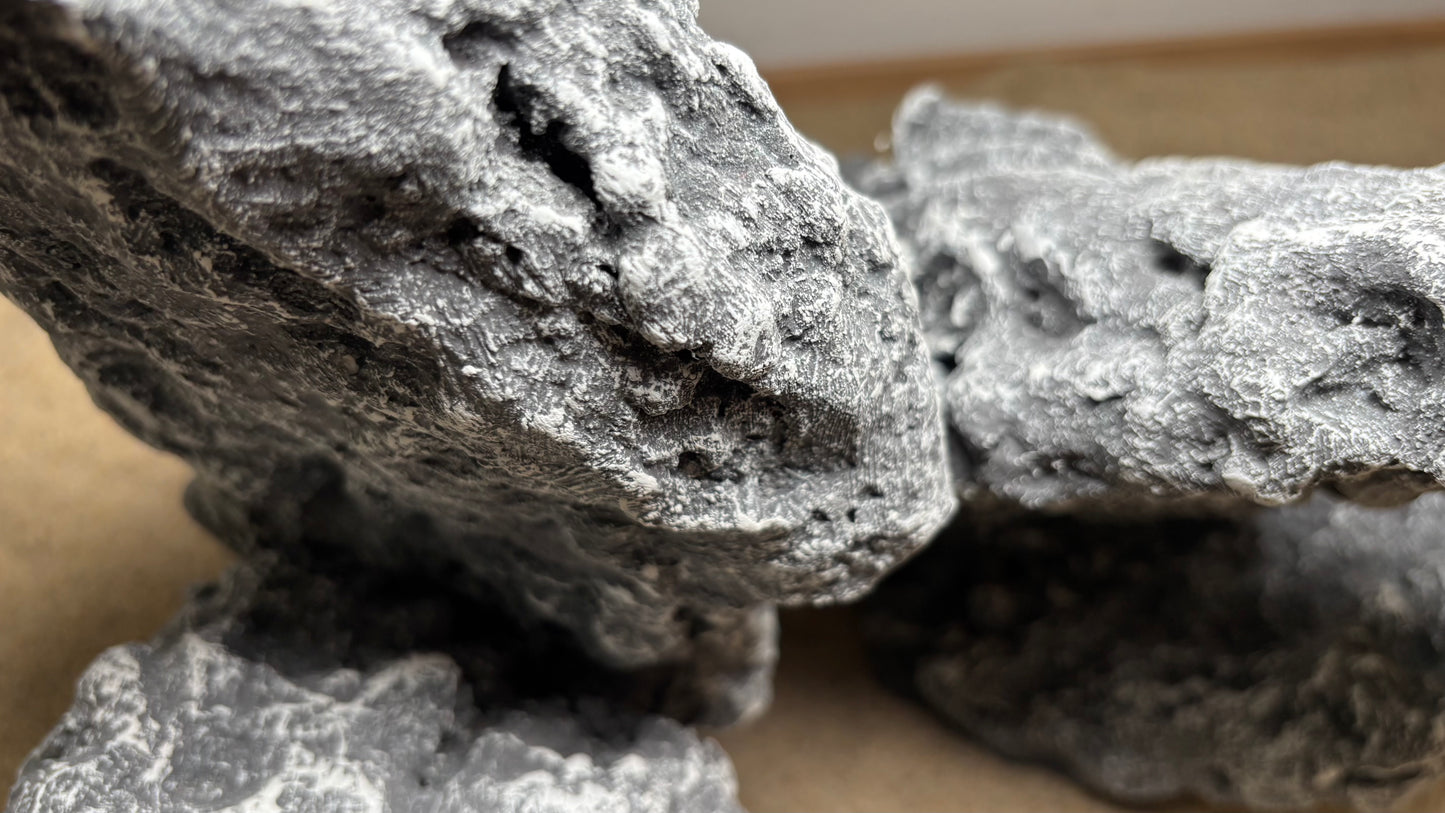 Caverocks #014 Shadow Creek 48x36x29cm (LxBxH)