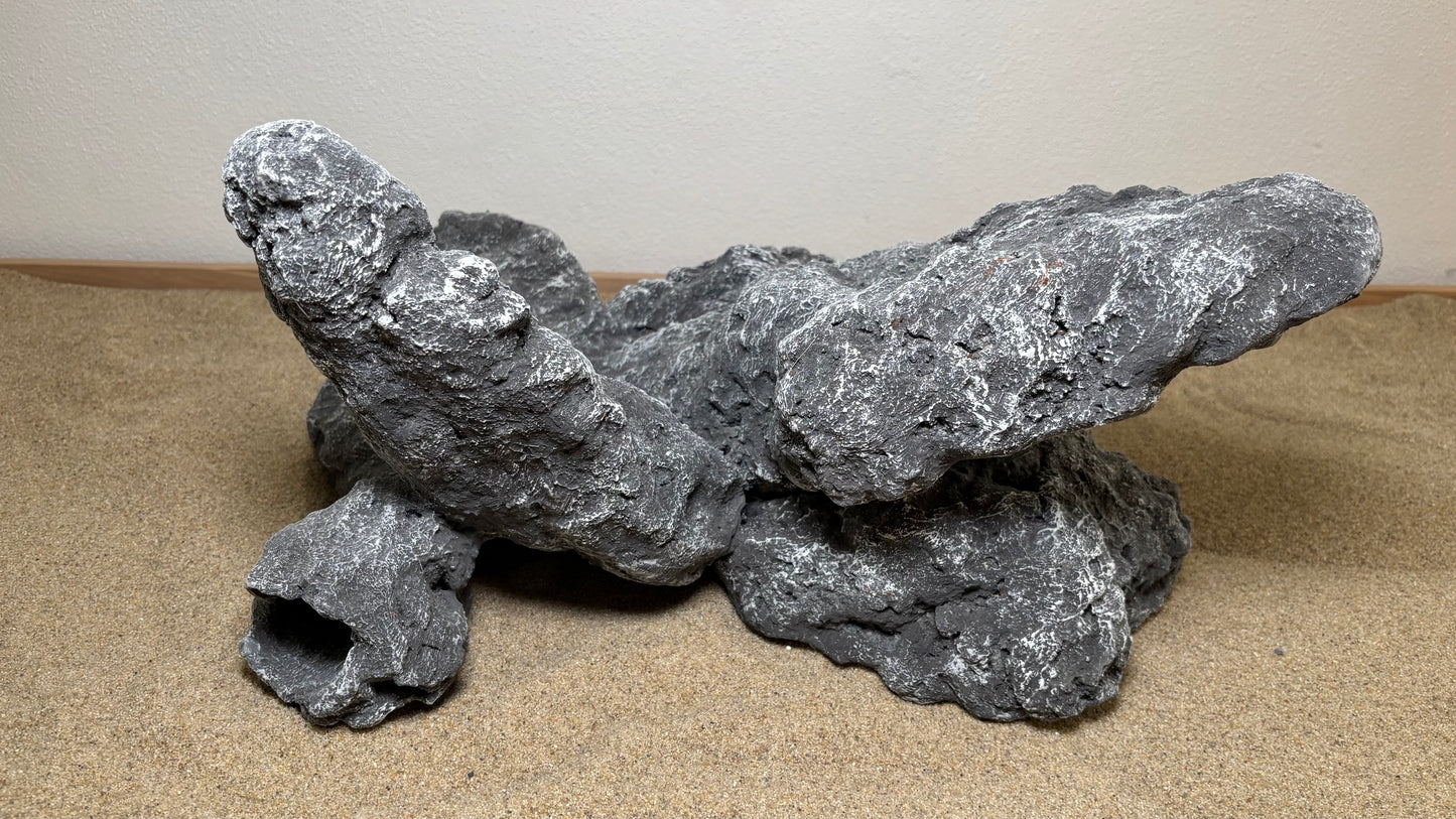 Caverocks #015 Shadow Creek 48x33x22cm (LxBxH)