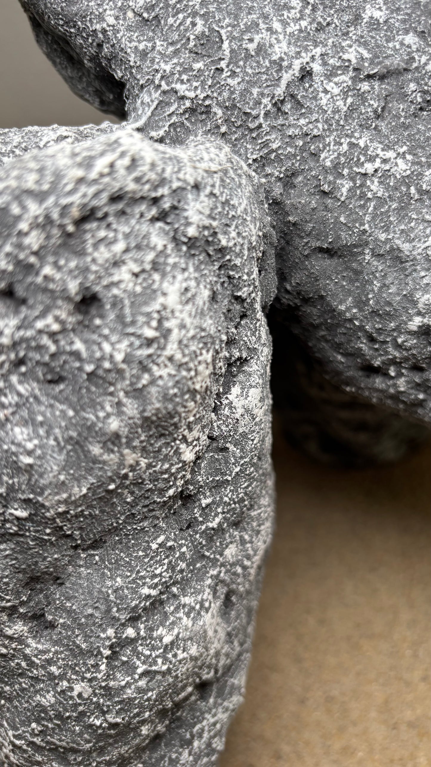 Caverocks #016 Shadow Creek 42x27x31cm (LxBxH)